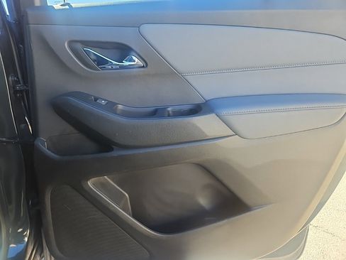 Used 2019 Chevrolet Traverse LT image 23