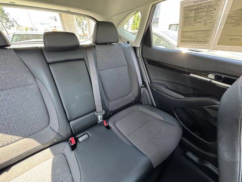 Used 2025 Kia Seltos S FWD image 38