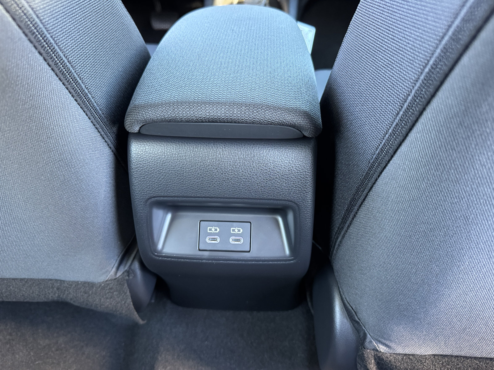 New 2027 Toyota Corolla SE FWD image 7