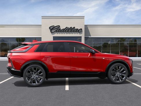 New 2027 Cadillac Lyriq Signature Sport w/ Nappa Leather Package AWD/4WD image 5