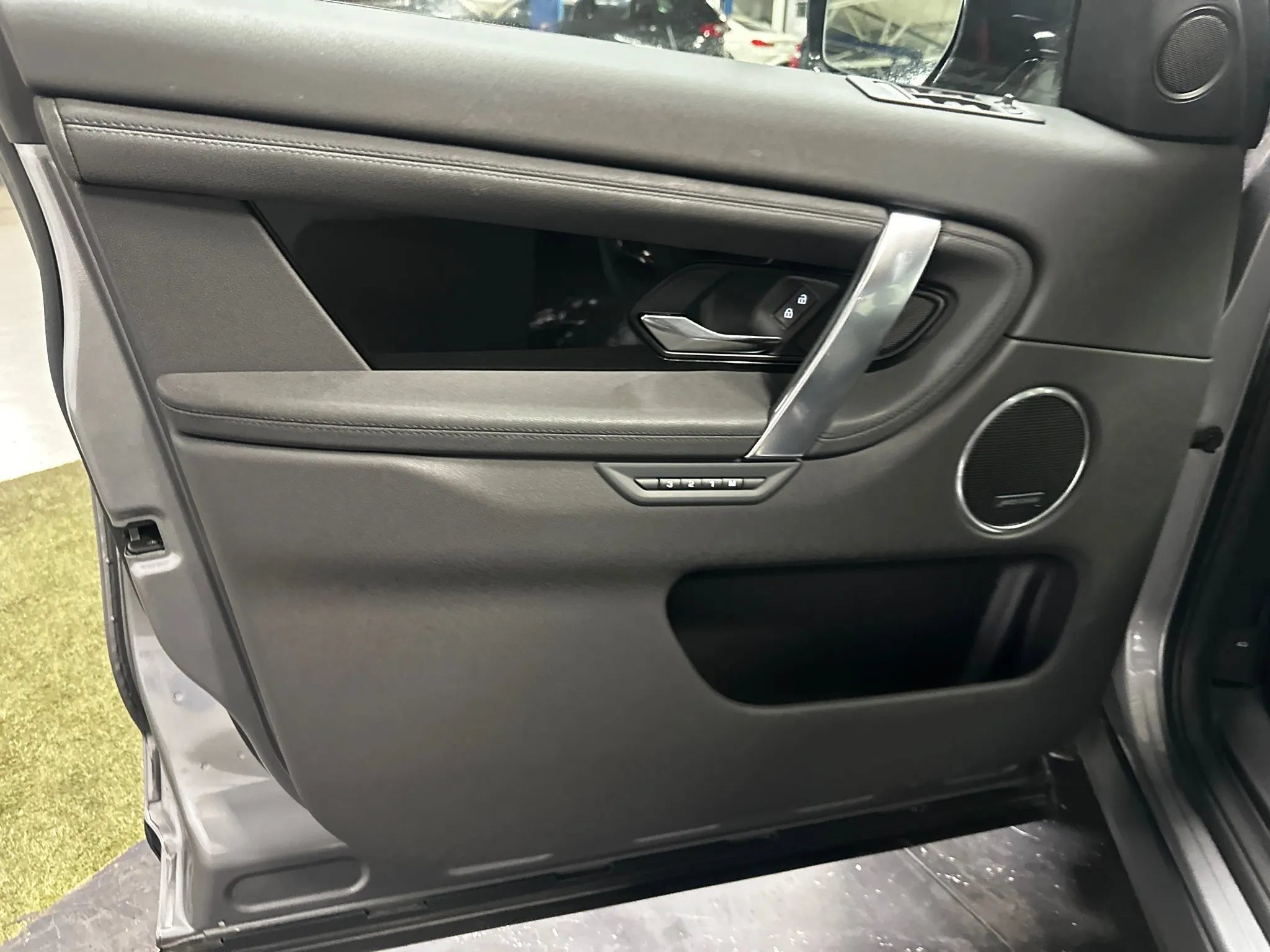 Used 2025 Land Rover Discovery Sport S AWD/4WD image 11
