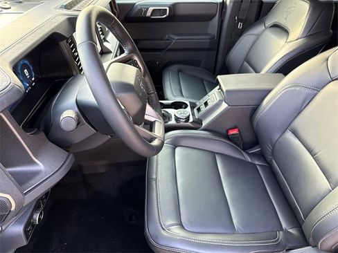 New 2025 Ford Bronco Badlands image 20