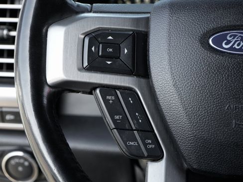 Used 2018 Ford F150 Platinum w/ Equipment Group 701A Luxury image 22