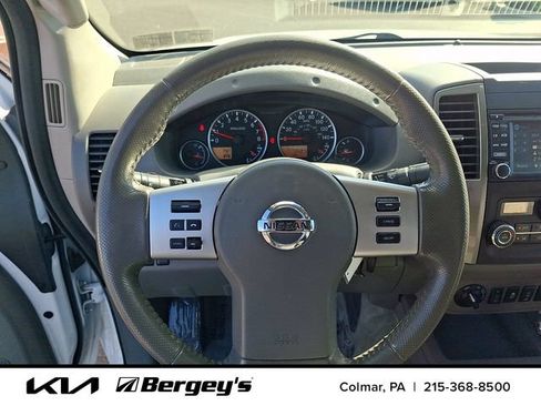 Used 2016 Nissan Frontier SL AWD/4WD image 22