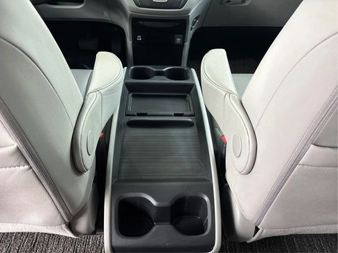 Used 2022 Honda Odyssey EX-L image 22