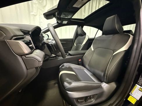 New 2026 Toyota Camry Hybrid w/ Multimedia Upgrade Package AWD/4WD image 9