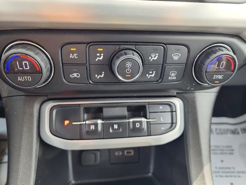 Used 2020 GMC Acadia SLT image 17