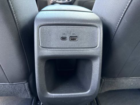 Used 2025 Chevrolet Trax LT w/ LT Convenience Package FWD image 27