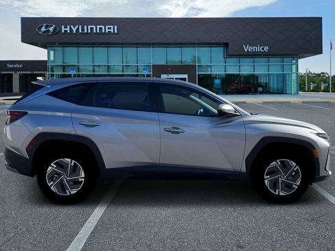 New 2026 Hyundai Tucson Blue SE AWD/4WD image 28