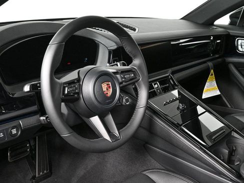 New 2026 Porsche Panamera RWD image 4