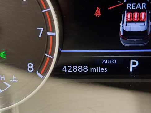 Used 2025 Nissan Rogue SV AWD/4WD image 19