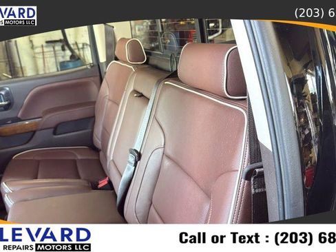 Used 2015 Chevrolet Silverado 1500 High Country w/ High Country Premium Package AWD/4WD image 33