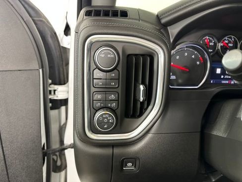 Used 2021 Chevrolet Silverado 2500 LTZ w/ LTZ Convenience Package image 18