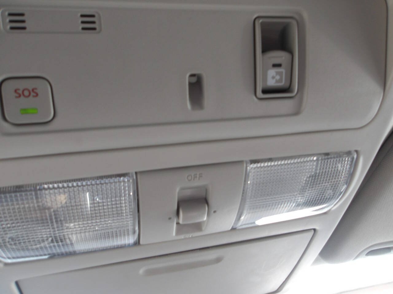 Used 2021 Nissan Titan SV w/ SV Convenience Package AWD/4WD image 21