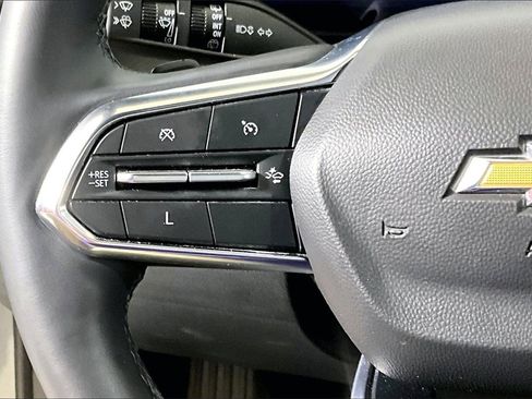 Used 2025 Chevrolet Equinox LT image 14