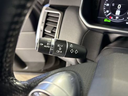Used 2018 Land Rover Range Rover Sport HSE image 15