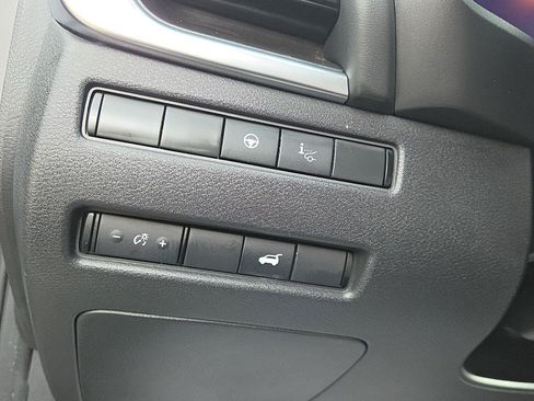 Used 2021 Nissan Rogue Platinum AWD/4WD image 24