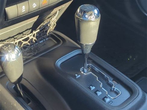 Used 2014 Jeep Wrangler Sport image 19