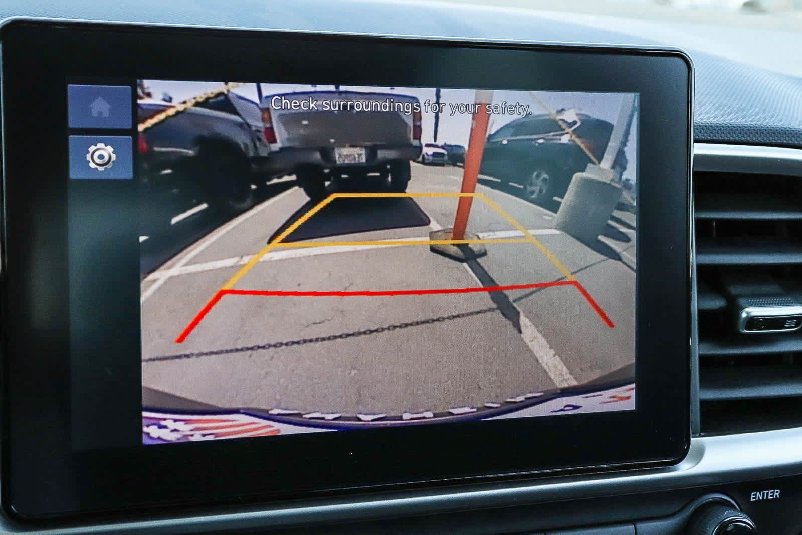 Used 2024 Hyundai Venue SEL FWD image 33