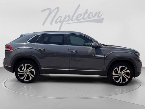 Used 2023 Volkswagen Atlas Cross Sport SEL AWD/4WD image 7