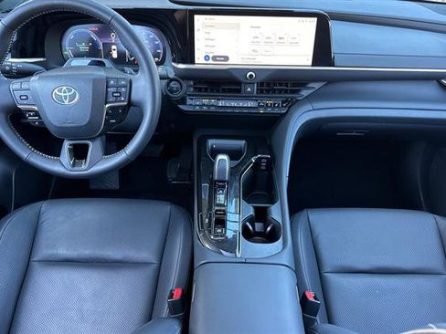 Used 2025 Toyota Crown Signia w/ Advanced Technology Package AWD/4WD image 14