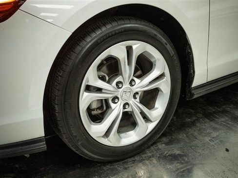 Used 2025 Honda Accord LX image 3