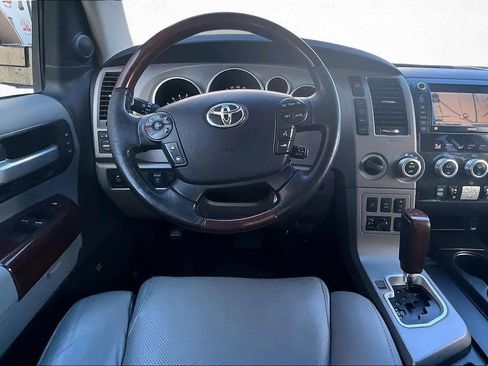 Used 2012 Toyota Sequoia Platinum image 7