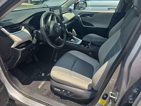 Used 2020 Toyota RAV4 XLE Premium AWD/4WD image 2