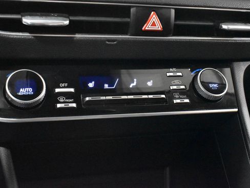 Used 2020 Hyundai Sonata SEL w/ Convenience Package FWD image 16