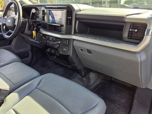 Used 2025 Ford F250 XL w/ FX4 Off-Road Package AWD/4WD image 12