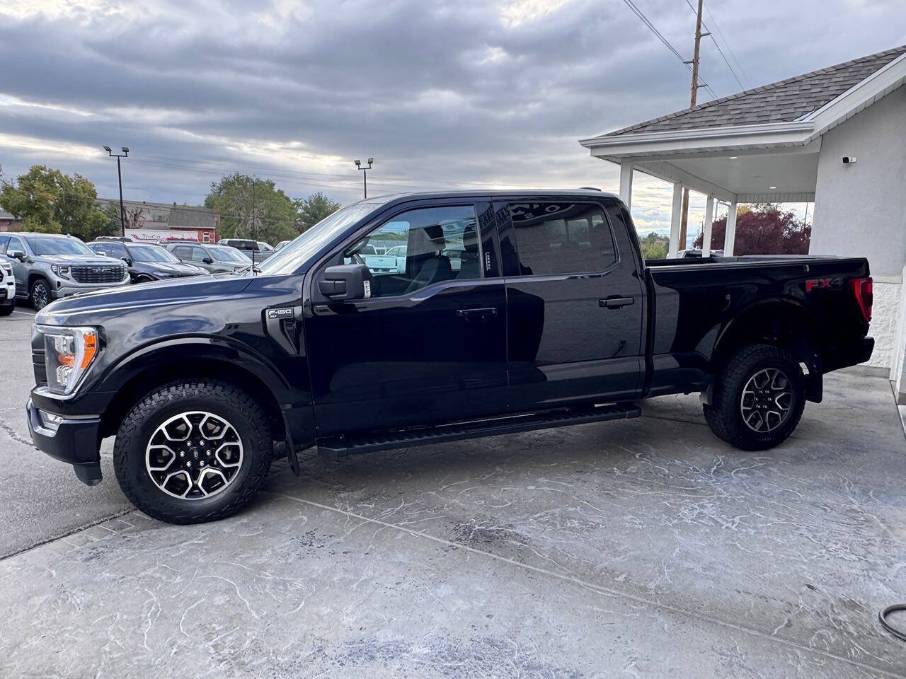 Used 2022 Ford F150 XLT w/ Equipment Group 302A High AWD/4WD image 7