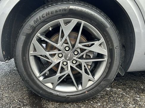 Used 2022 Genesis GV70 2.5T w/ Advanced Package image 13