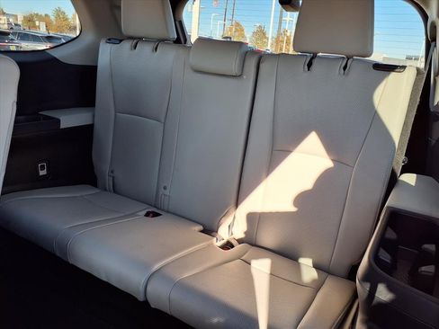 Used 2024 Toyota Grand Highlander Limited image 24