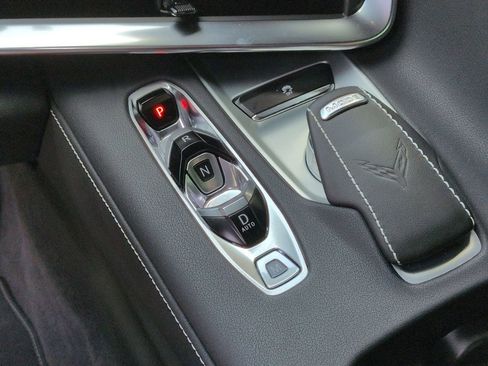 Used 2024 Chevrolet Corvette Stingray Convertible w/ 1LT RWD image 15