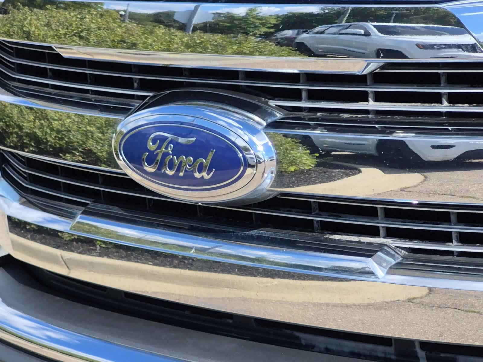 Used 2016 Ford F150 Lariat AWD/4WD image 12