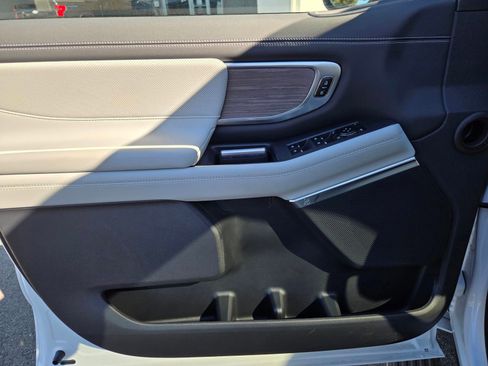 New 2026 Ford Expedition Platinum w/ Platinum Ultimate Package image 8