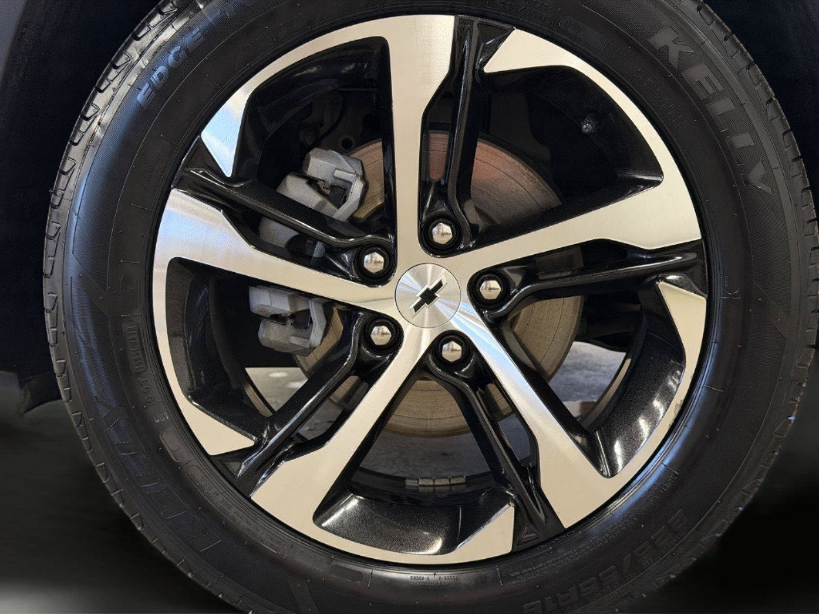 Used 2024 Chevrolet Trax RS FWD image 40