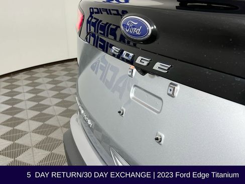 Used 2023 Ford Edge Titanium image 35
