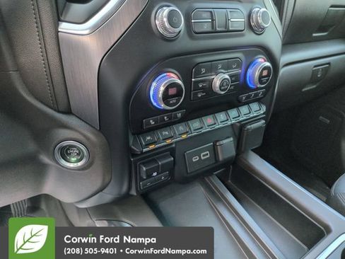 Used 2020 GMC Sierra 1500 Denali w/ Denali Ultimate Package AWD/4WD image 17