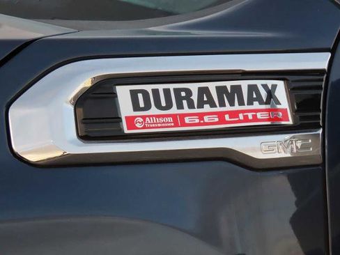 Used 2022 GMC Sierra 3500 Denali w/ Denali Ultimate Package image 12