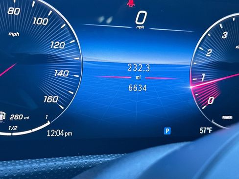 Used 2025 Mercedes-Benz CLA 250 4MATIC image 22