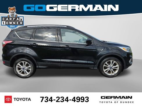 Used 2017 Ford Escape SE w/ Equipment Group 201A FWD image 6