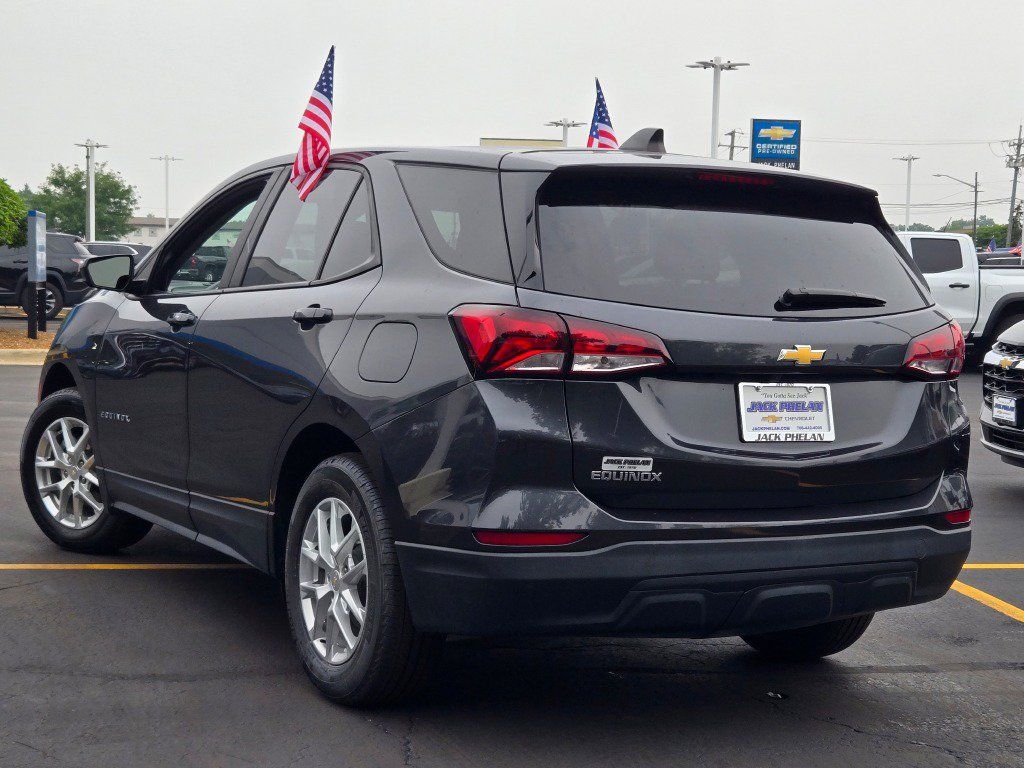 Certified 2022 Chevrolet Equinox LS w/ LS Convenience Package FWD image 15