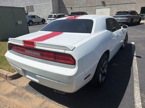Used 2014 Dodge Challenger Rallye Redline image 4