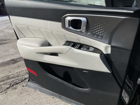 Used 2023 Kia Sorento SX Prestige w/ Panoramic Sunroof Package image 27