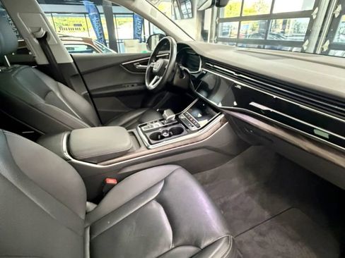 Used 2022 Audi Q8 Premium Plus w/ Premium Plus Package AWD/4WD image 9