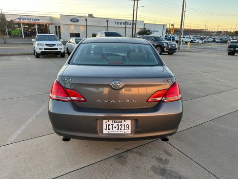 Used 2007 Toyota Avalon XL image 8