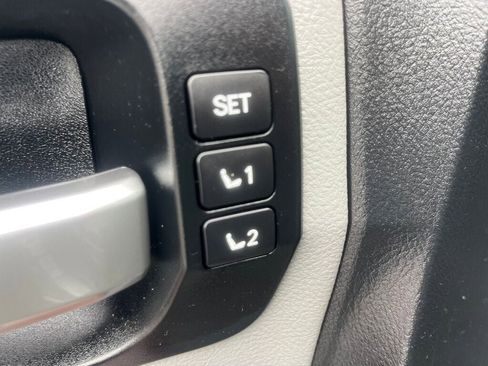 Used 2008 Toyota Sequoia Platinum image 21