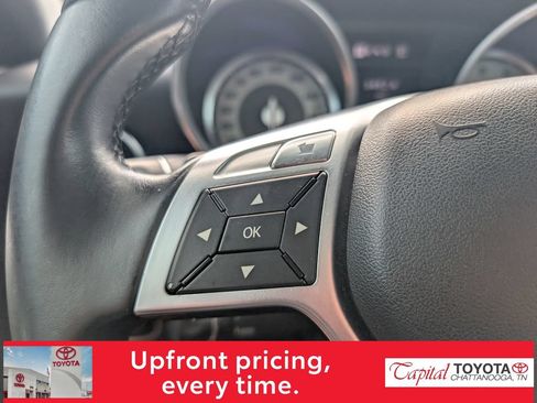Used 2013 Mercedes-Benz SLK 250 image 14