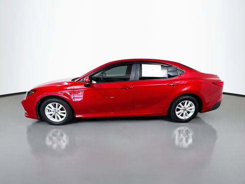 Used 2025 Toyota Camry LE w/ Convenience Package FWD image 9